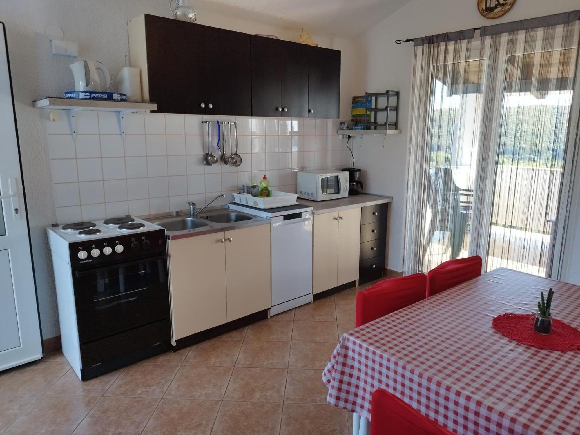 Apartman For Families With Children Kampor, Rab - 15144